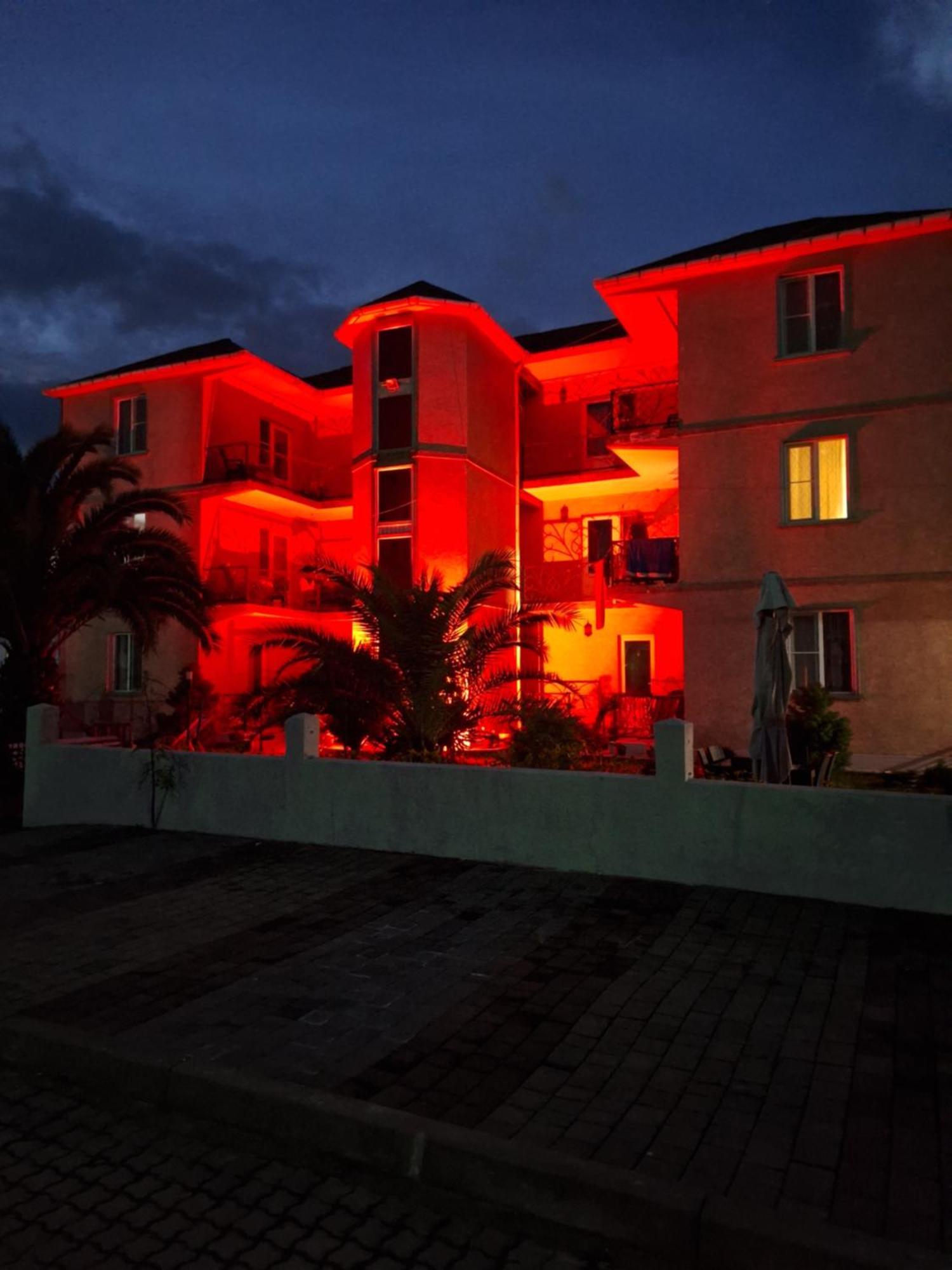 Nika Inn Kobuleti Exterior foto